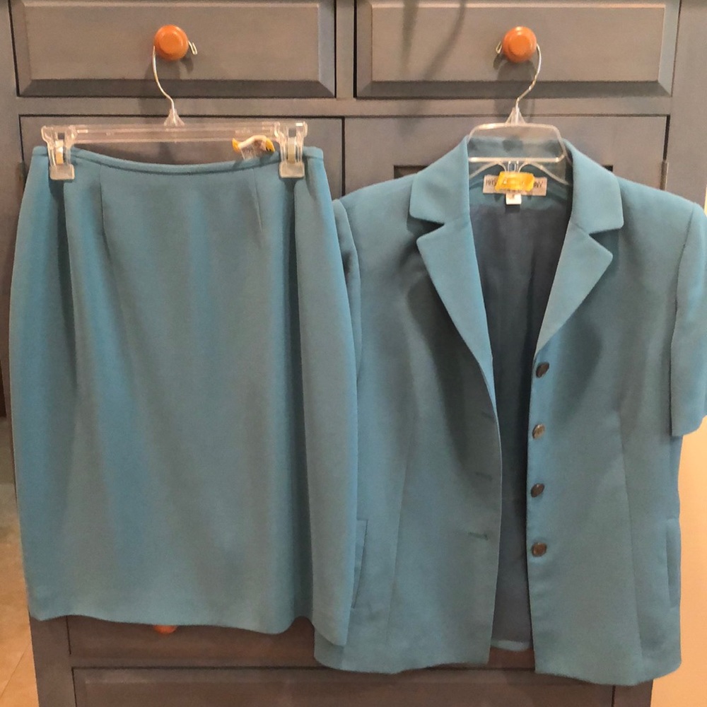 Kasper and Company vintage short sleeve skirt suit
